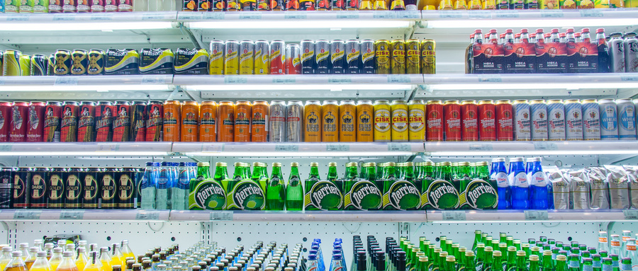 攝圖網(wǎng)_500500515_wx_超市飲料柜臺(tái)【媒體用圖】（僅限媒體用圖使用，不可用于商業(yè)用途）（非企業(yè)商用）